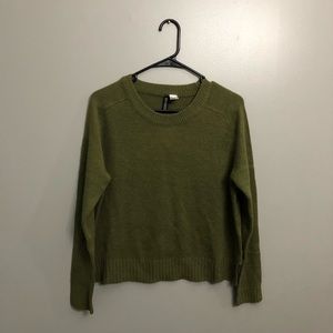 H&M Olive green knit sweater